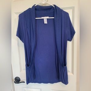 Short sleeve pocketed cardigan